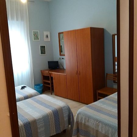 Hostal D'Annunzio House Cesano Boscone Dış mekan fotoğraf
