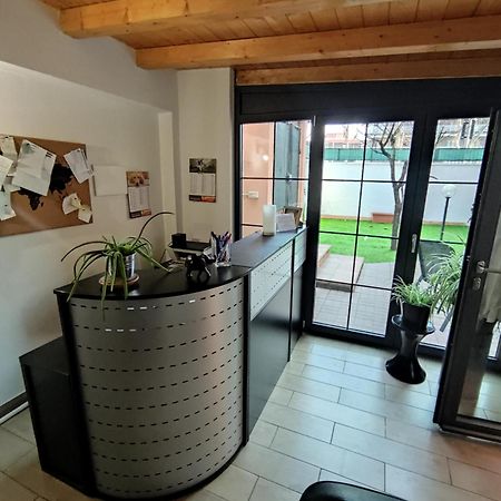 Hostal D'Annunzio House Cesano Boscone Dış mekan fotoğraf