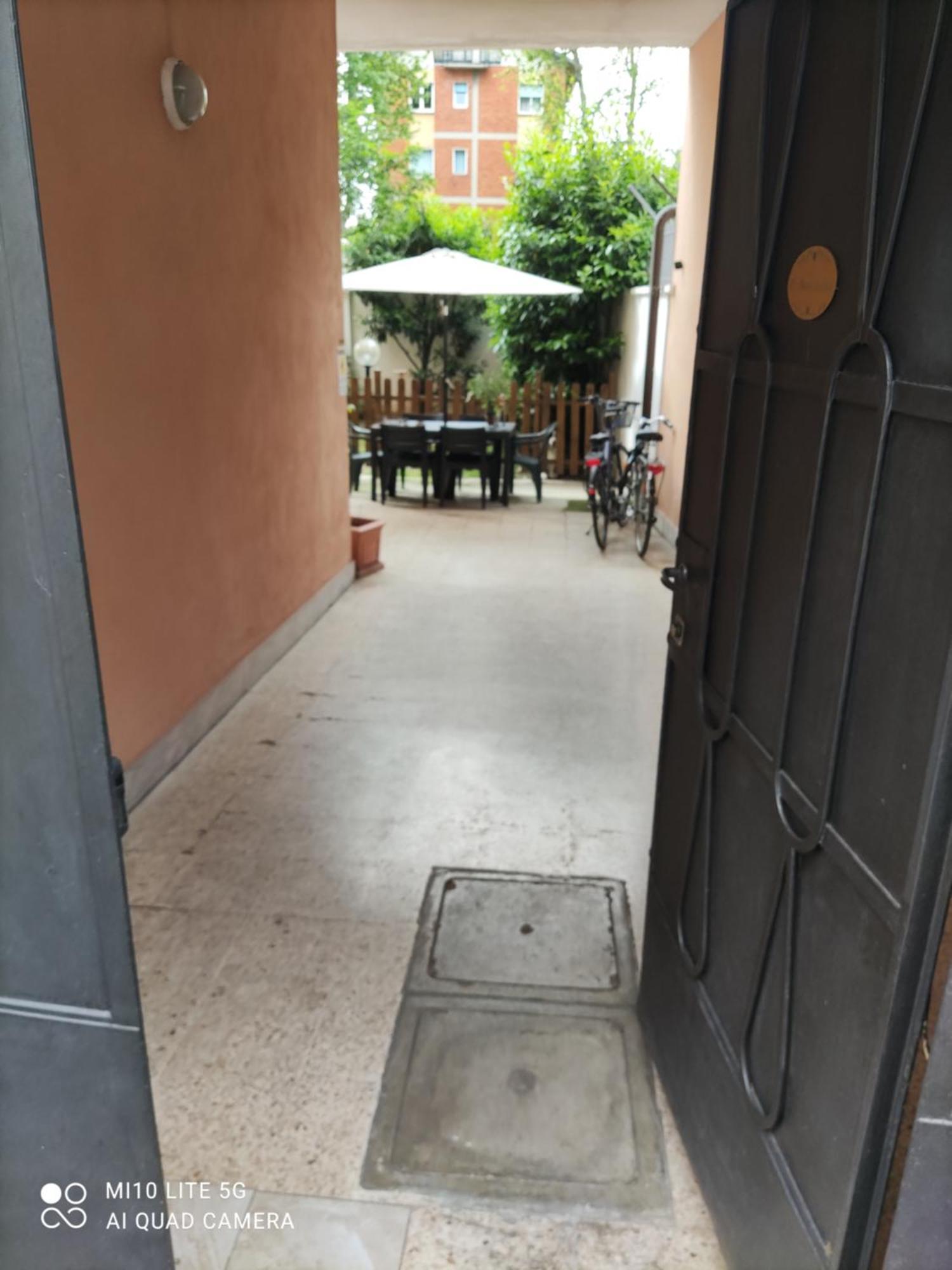 Hostal D'Annunzio House Cesano Boscone Dış mekan fotoğraf