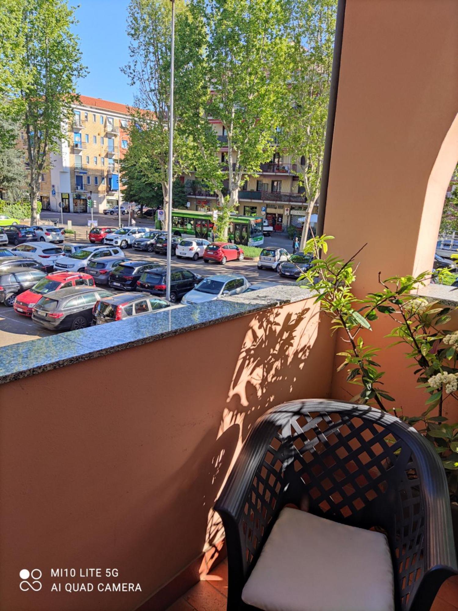 Hostal D'Annunzio House Cesano Boscone Dış mekan fotoğraf