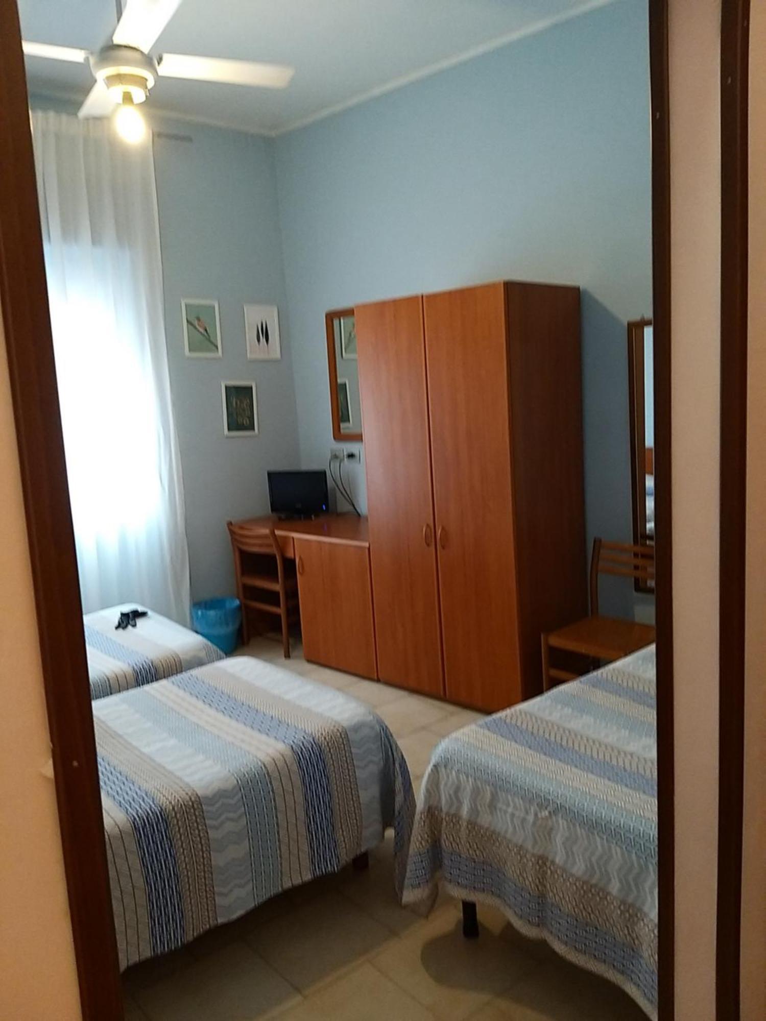 Hostal D'Annunzio House Cesano Boscone Dış mekan fotoğraf