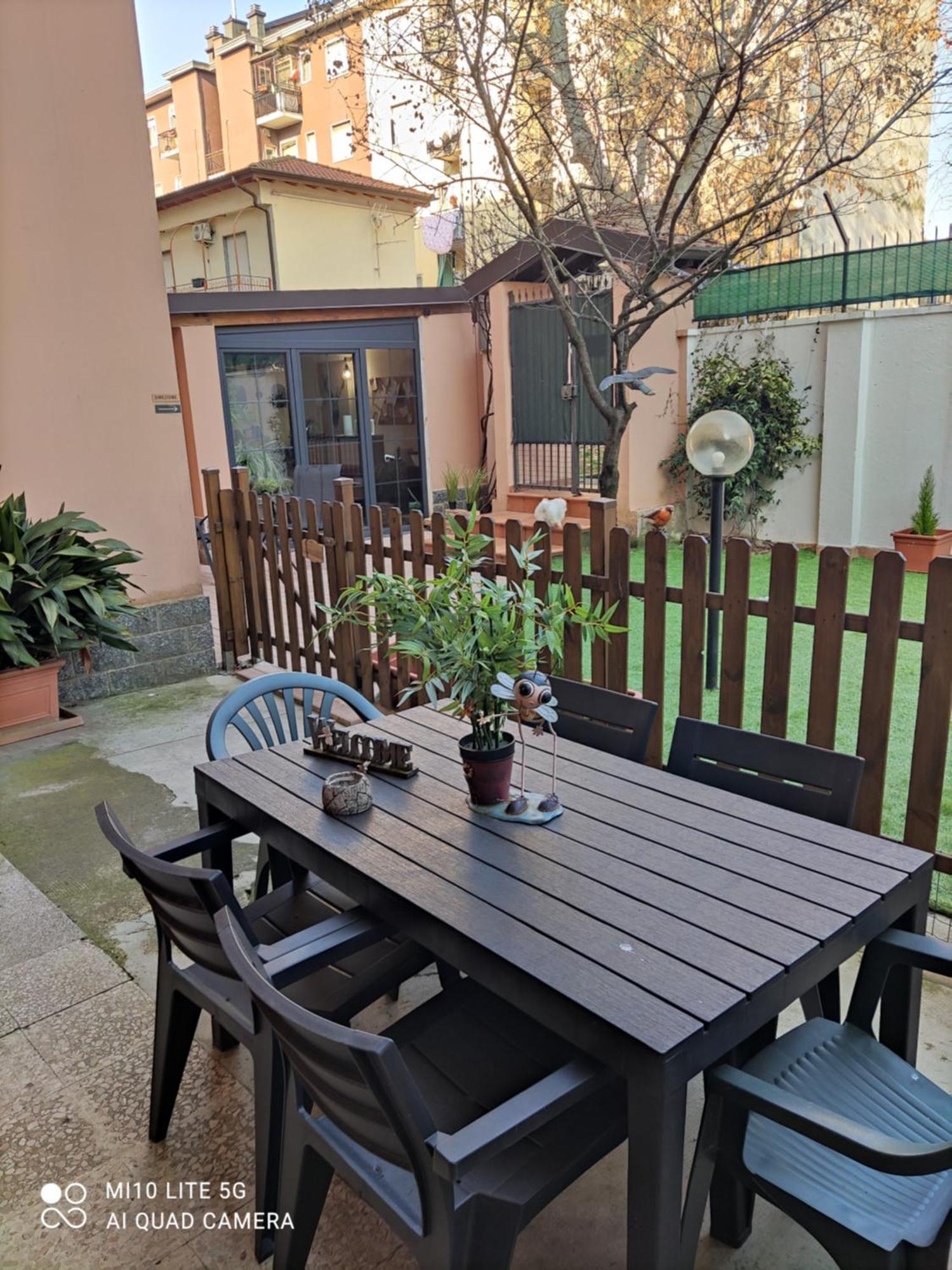 Hostal D'Annunzio House Cesano Boscone Dış mekan fotoğraf